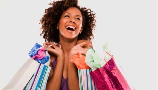 black-woman-shopping-smiling